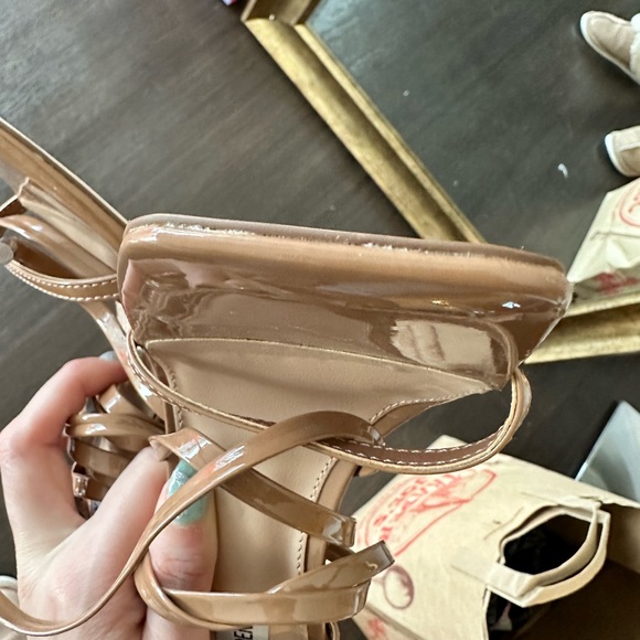 Steve Madden UPLIFT CAMEL Nude Tie Up Heels 👠 size 7 - Picture 11 of 11